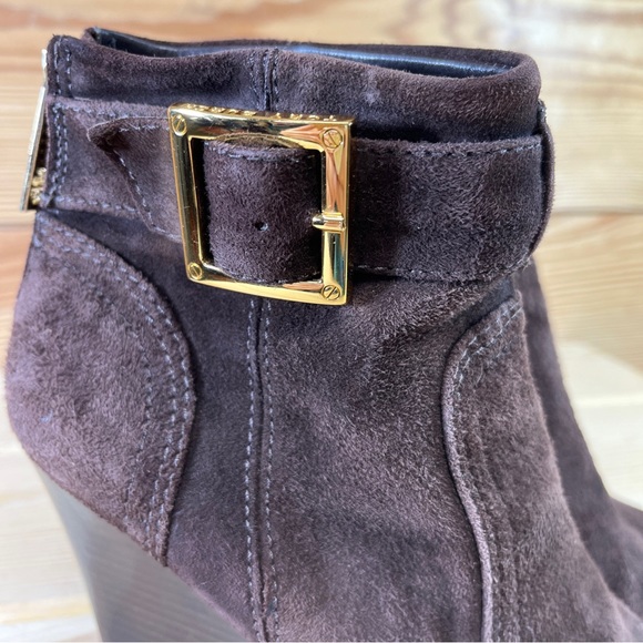 COPY - Tory Burch Adrienne Ankle Boots 7M Booties Brown Suede Leather Wedge Zip… - Picture 2 of 16